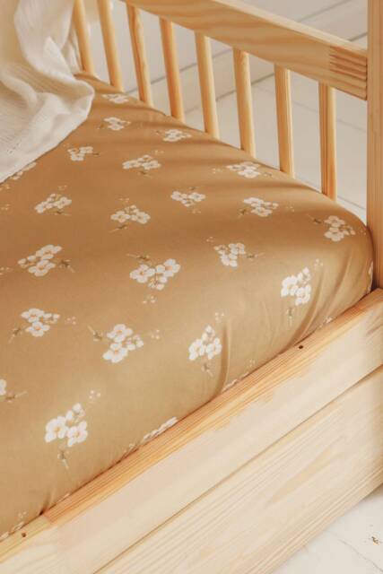 Caramel Small Flowers - Fitted Sheet, Hoeslaken - image 1