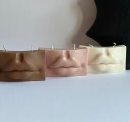 Lips Soy Wax Candle - Vegan Home Decor - thumbnail 1