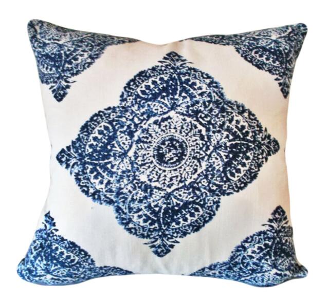 John Robshaw Blue Medallion Pillow Cover Indigo Wood Block Print - image 1