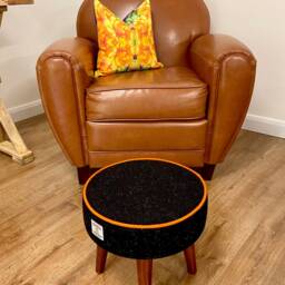 Black Speckled Harris Tweed Footstool Vintage Retro Style - thumbnail 3