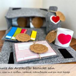 Children's Doctor's Kit, Bag, Medical Travel Pharmacy, First Aid Optional Name Tag, Plaster Cast & Bandages, Light Grey Wool Felt - thumbnail 4