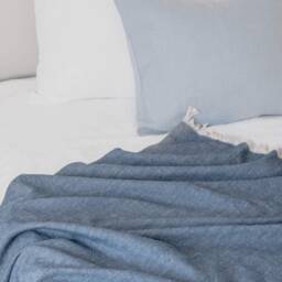 Rustic Linen Bed Throw in Dusty Blue/Grain Sack Blanket/Heavyweight Blanket/Linen Scarf - thumbnail 2