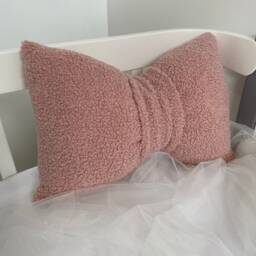Pink Boucl?? Bow Pillow Cotton Accent Cushion - thumbnail 3