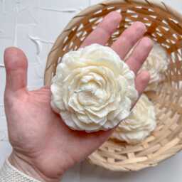 Peony Candle Gift Box, Wedding Guest Favor, Occasional Gift, Eco-Friendly Pillar - thumbnail 2