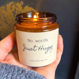 Sympathy Candle, No Words Just Hugs, Gift, Thinking Of You Hugs in The Post, Mum Dad Loss, Hug Post, Sympathy Candle - thumbnail 3