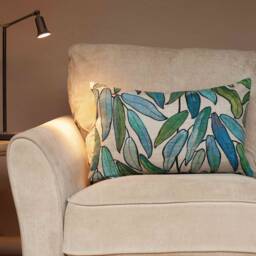 Tropical Jungle Leaves Xl Rectangular Cushion. Linen-Rich All Natural Fabric. 23X15 - thumbnail 3