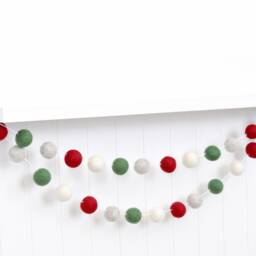 Farmhouse Christmas Tree Garland - Rustic Holiday Decoration Country Mantel Decor Wool Felt Balls - thumbnail 3