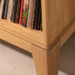 Handcrafted Mid-Century Solid Oak Vinyl Record Cabinet - Stylish Turntable & Storage Solution - thumbnail 3