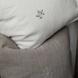 Hand Embroidered Linen Christmas Pillowcase Holiday Decor - thumbnail 2