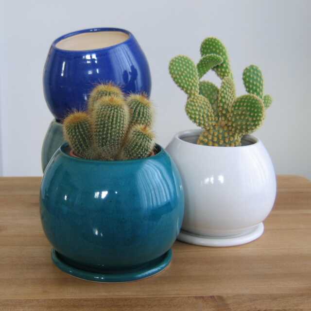 Medium Pottery Sphere Planter With Drainage Tray - Handmade Minimalist Ceramic Succulent Plant Pot - image 1