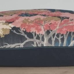 Linwood Omega Prints Arboreal Cerise & Velvet Cushion Cover 35x55 cm - thumbnail 2