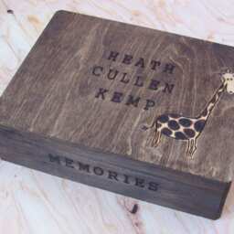 Giraffe Wood Burned First Name Baby Keepsake Box With Animal Graphic Large Box 11.5 X 9 3.5 - thumbnail 3