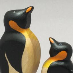 Toy Penguin Wooden White Black Orange - With Heads Up Size 9, 5 X 5, 0 2, 2 cm - Bxhxs Ca. 33, 0 Gr - thumbnail 4