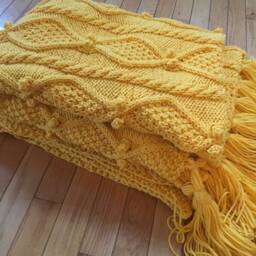 Cozy & Warm Knitted Blanket - thumbnail 4