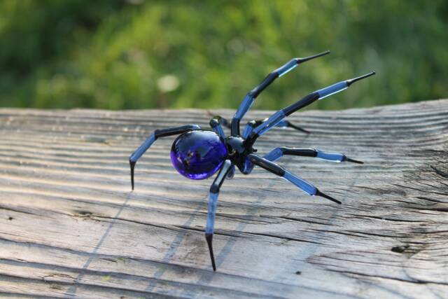 Glass Figurine Garden Spider, Blown Handblown Glass Animal Figurine, Insect, Murano - image 1