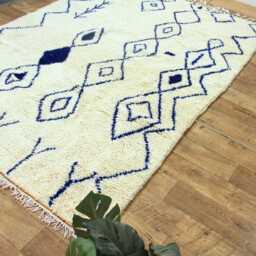 Handmade Berber Wool Rug - Moroccan Azilal Style Carpet - thumbnail 4