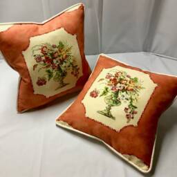 Coquilles Et Fleurs Linen Pillow - thumbnail 4