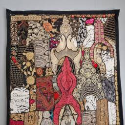Vintage Indian Wall Hanging Embroidered Patchwork Tapestry - 100x150cm - thumbnail 3