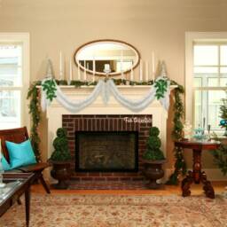 Faux Fur Christmas Garland - Soft Plush Holiday Mantel Swag - thumbnail 3