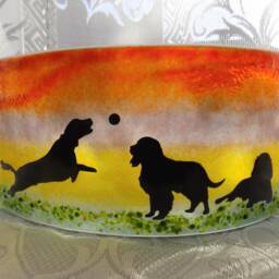 Fused Glass Springer Spaniel Tea Light Shade - Curved Candle Holder - thumbnail 3