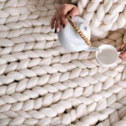 Chunky Knit Merino Wool Blanket Giant Handmade Throw, Boho Decor - thumbnail 3
