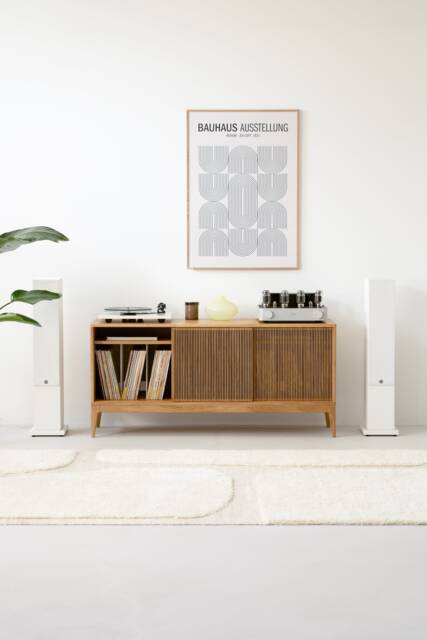 Tonn 150 - Record Player Stand, Vinyl Record Storage Made Of Solid Oak Wood - image 1