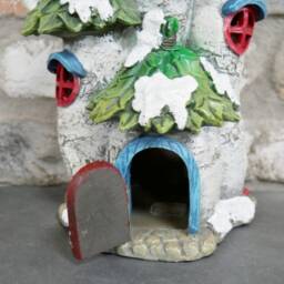 Large Christmas House Festive Home Decoration Ornament Figure Piece Holly Roof House - thumbnail 4