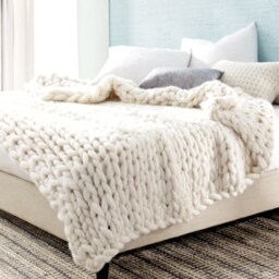 Chichibou Handmade Xxl 100% Organic Merino Chunky-Knit Wool Blanket 150 X 200 cm-The Must-Have For Snug Winter Evenings - thumbnail 3