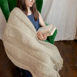 Ready To Ship Ideal Christmas Gift, Handmade Pure Organic Wool Aran Traditional Cable Throw Or Blanket, Anti Stress Knit Blanket Throw - thumbnail 2