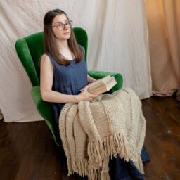 Ready To Ship Ideal Christmas Gift, Handmade Pure Organic Wool Aran Traditional Cable Throw Or Blanket, Anti Stress Knit Blanket Throw - thumbnail 3