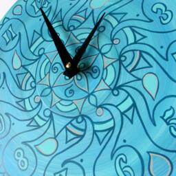 Cockatoo Teal Clock - Geometric Pastel Home Decor Made From Recycled Vinyl Record - thumbnail 3