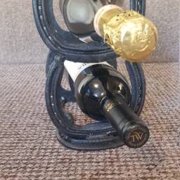 Horse Shoe Wine Bottle Rack - thumbnail 2