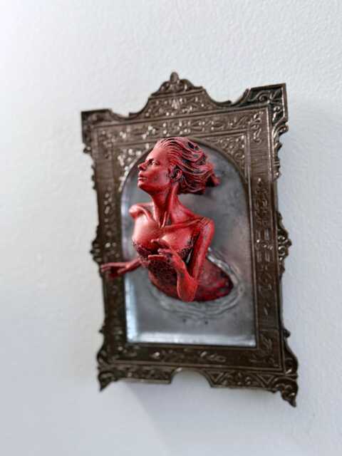 Ghost in The Mirror Wall Plaque, Bloody Mary Version, Resin - Victorian Gothic Haunted Art Gift For Halloween & Spooky Home Decor - image 1