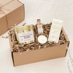 New Home Candle & Wax Melt Gift Set - Housewarming Personalised Handmade Soy Wood Wick - thumbnail 2