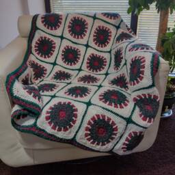"Afghan, Blanket, Throw, Lapghan - Pinks, White & Green. Hand Made 58""x37" - thumbnail 2