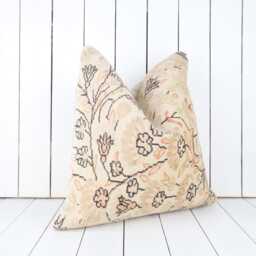 Vintage Turkish Kilim Pillow Cover, Floral Accent, 20x20 Inch - thumbnail 3