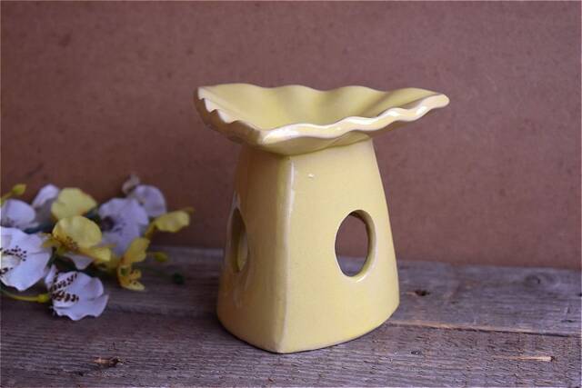Essential Oil Diffuser Yellow Painted Ceramic Burner Hot Porcelain Room Fragrance Feng Shui Aromatherapy Aroma Candle Warmer - image 1