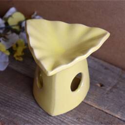 Essential Oil Diffuser Yellow Painted Ceramic Burner Hot Porcelain Room Fragrance Feng Shui Aromatherapy Aroma Candle Warmer - thumbnail 2