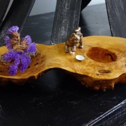 Handmade Birch Burl Candle Holder Decorated With A Bronze Cat, Home Decor Piece - thumbnail 4