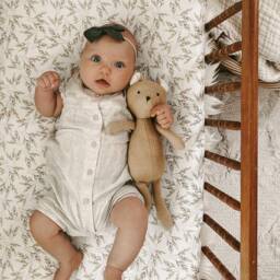 Cream Floral Fitted Crib Sheet Neutral Cotton Bassinet Sheet - thumbnail 3