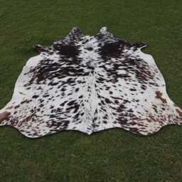 Exclusive Black & White Cowhide Rug-Speckled Tricolor Cow Skin Rug For Rustic Home Decor-Brazillian Area Rug-Large - thumbnail 3