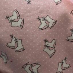 Ice Skating Reading Pillow - thumbnail 4