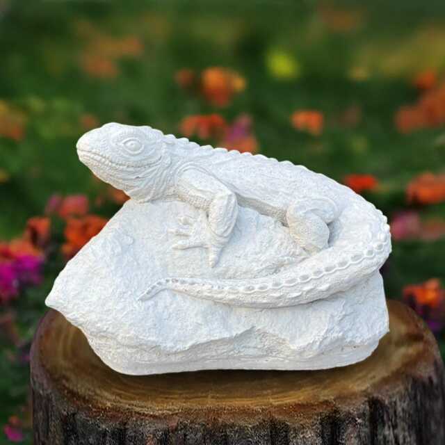 Outdoor Lizard Sculpture Concrete Reptile Statue Cement Figurine Garden Decoration Handmade Front Door Ornament Gift - image 1