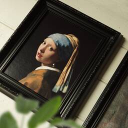 Girl With A Pearl Earring Framed, Vintage Painting, 1665 Johannes Vermeer, Retro Art, Iconic Painting - thumbnail 2