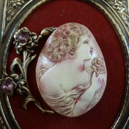 Framed Cameos Regal Robust Woman Blended Red Ivory Victorian Scrolled Floral Design Brass Frame Wall Shelf Desk Hanging Art Cfl3-20 - thumbnail 2