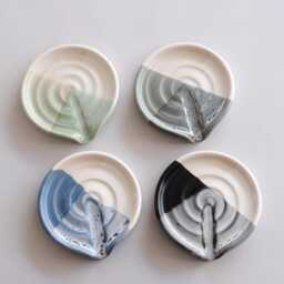 Soap Dish With Draining Spout - New Colors - thumbnail 2