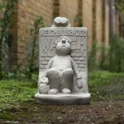 Neighbourhood Watch Garden Sculpture Concrete Funny Thief Ornament Whimsical Man Outdoor Decor Unique Cement Statue Humorous Yard Art Gift - thumbnail 3