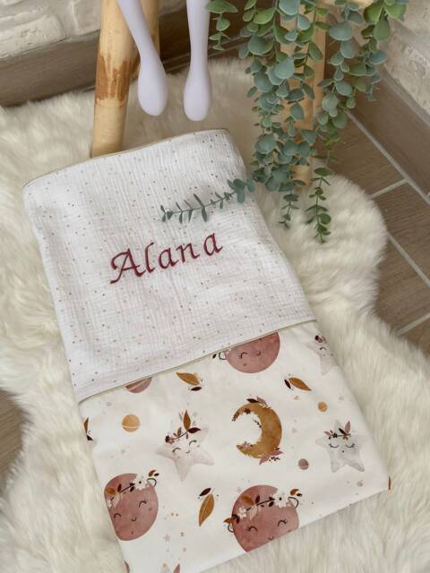 Personalized Ultra-Soft Moon Pattern Baby Blanket - image 1