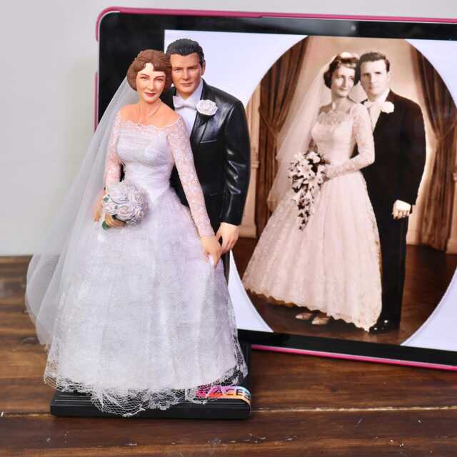 Custom Couple 3D Figurine, Wedding Cake Topper, Gift For Lovers - image 1