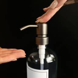Clear Glass Soap Dispenser Set Silver Stainless Steel Pump, Shampoo, Conditioner & Body Wash - thumbnail 3